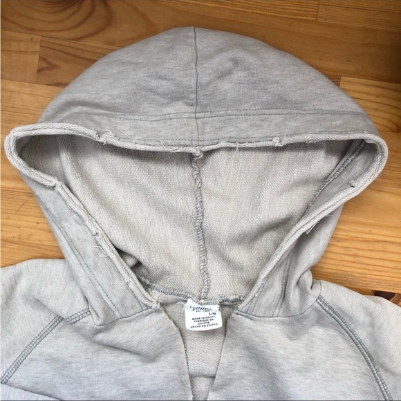 Tommy Jeans Distressed Sweatshirt - Picture 5 of 9